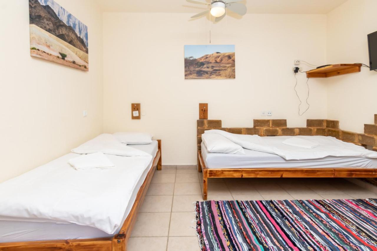 Desert Routes Inn Shvilim Ba Midbar Hazeva Eksteriør billede