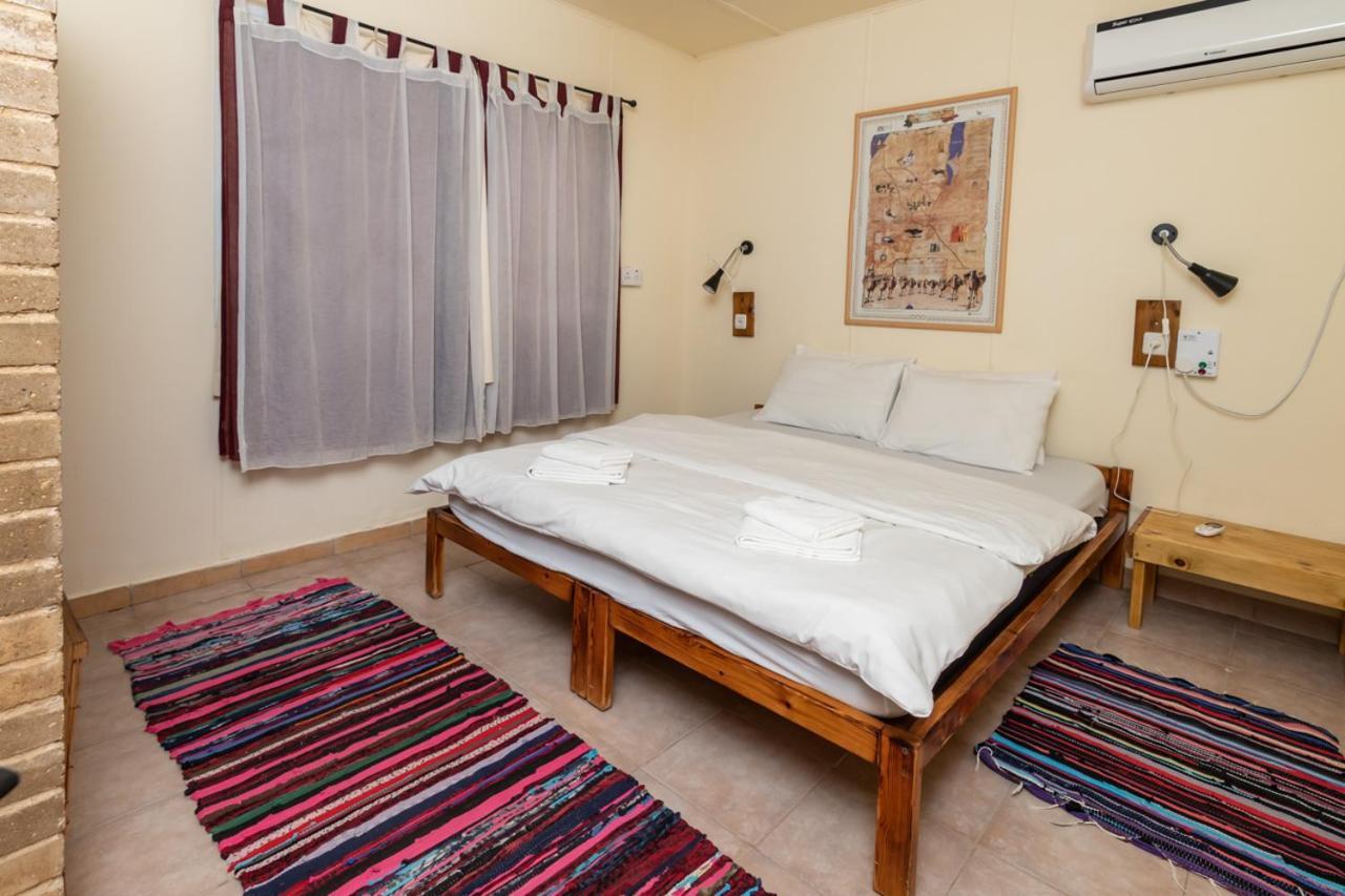 Desert Routes Inn Shvilim Ba Midbar Hazeva Eksteriør billede