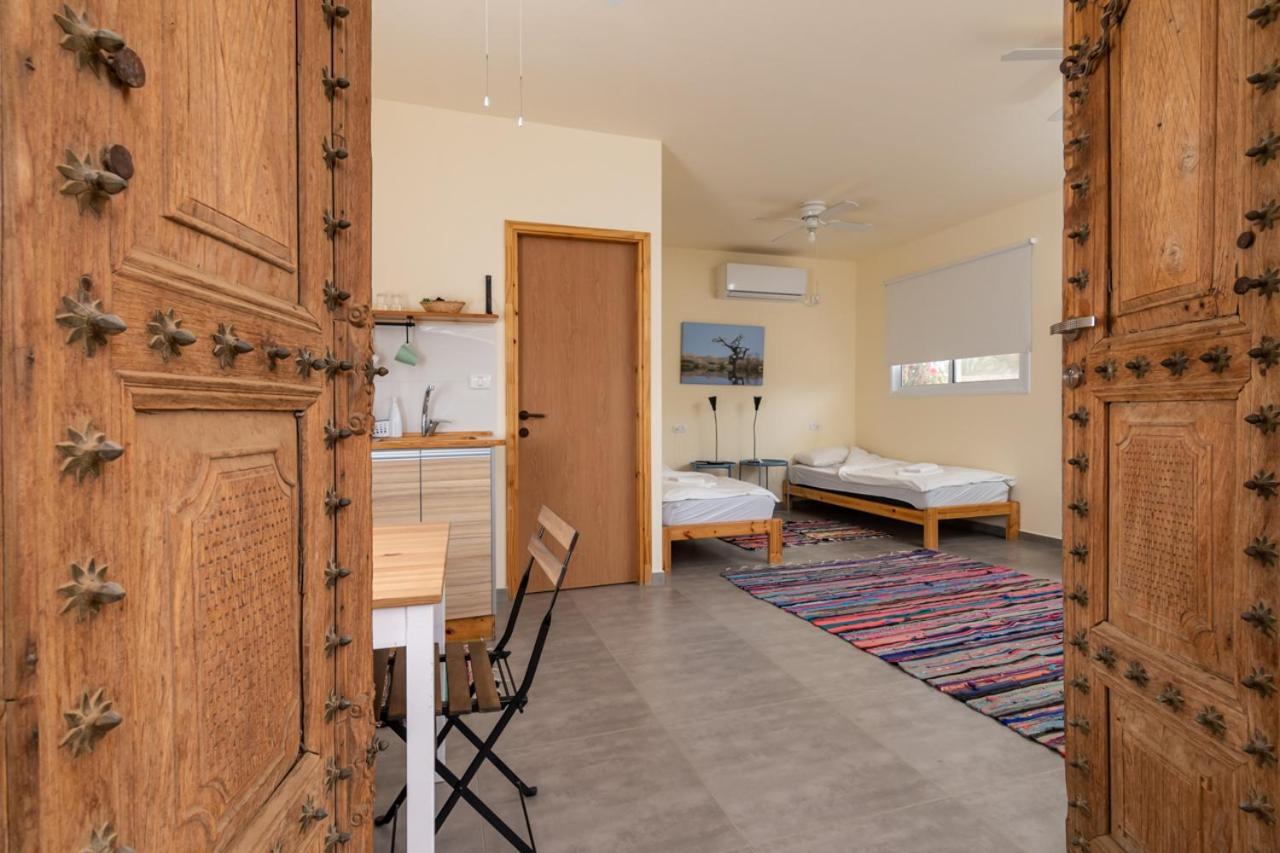 Desert Routes Inn Shvilim Ba Midbar Hazeva Eksteriør billede